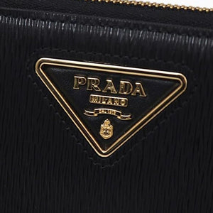 Prada Schwarzes Kalbsleder Portemonnaie