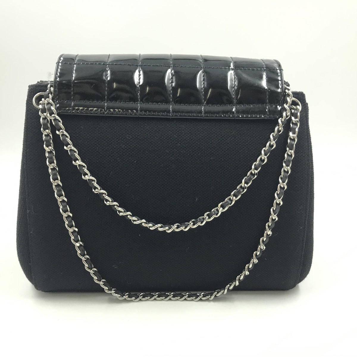 Chanel Schultertasche "Chocolate Bar" aus Lackleder