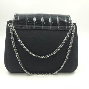 Chanel Schultertasche "Chocolate Bar" aus Lackleder