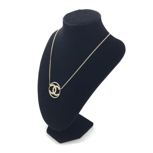 Chanel Halskette mit CC-Kreis-Anhänger in Goldoptik