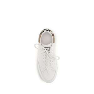 Burberry Weiße Low-Top-Sneaker aus Kalbsleder Bos Taurus