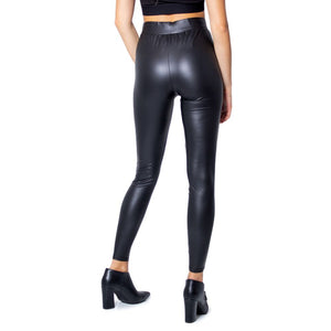 Only Schwarze Leggings aus Polyester