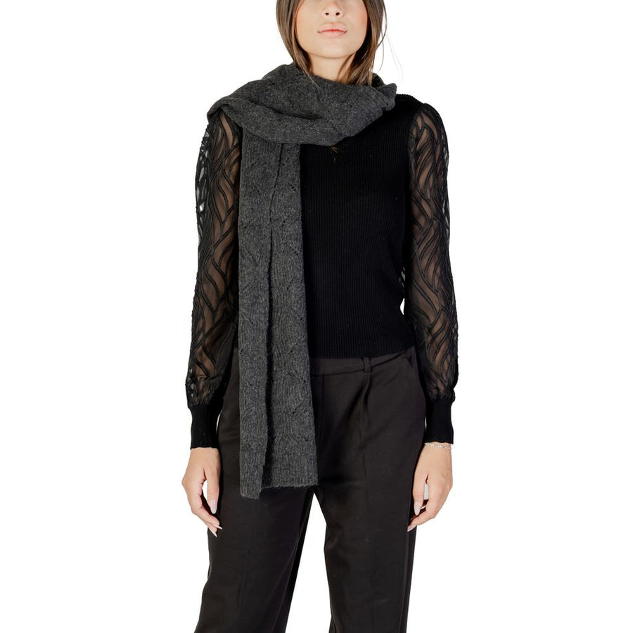 Only Grauer Schal aus recyceltem Polyester