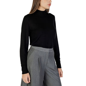 ICHI Schwarzer Rollkragenpullover aus Viskose