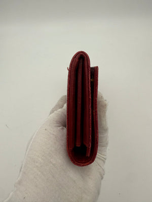 Miu Miu MIU MIU Geldbörse aus Leder mit Kroko-Prägung in Rosso
