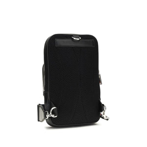 Gucci Schwarze Schultertasche aus Polyurethan
