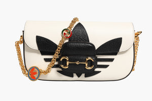 Gucci x Adidas Horsebit 1955 Schultertasche aus weißem und schwarzem Kalbsleder