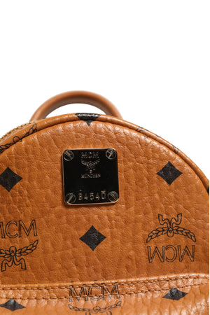 MCM Stark Mini Rucksack aus Visetos Cognac