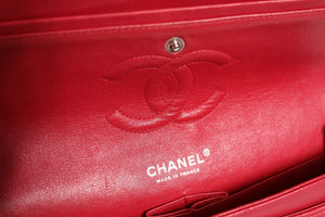 Chanel Klassische 25 Medium Flap Bag