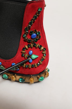 Rote Ankle Boots mit Kristallbesatz von Dolce & Gabbana