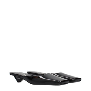 Prada Schwarze flache Sandalen aus Leder