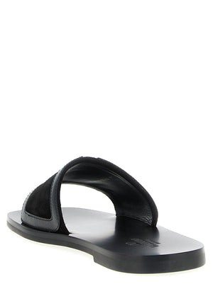 Valentino Garavani Schwarze Kalbsleder-Slipper