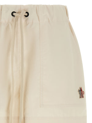 Moncler Grenoble Weiße Bermuda-Shorts aus Polyester