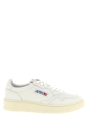 Autry Weiße Low-Top-Sneaker aus Ziegenleder
