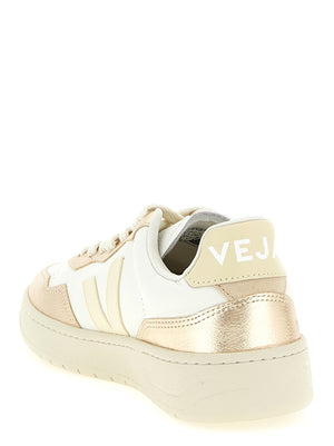 Veja Sneakers aus echtem Goldleder, niedrig geschnitten
