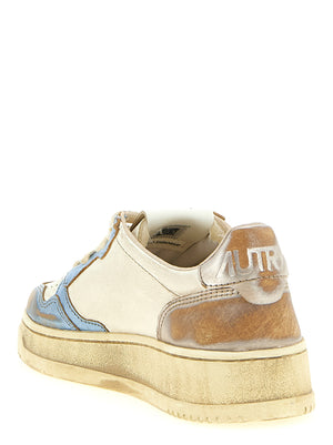 Autry Mehrfarbige Low-Top-Sneaker aus Rindsleder