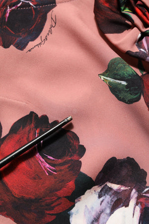 Dolce & Gabbana Maxikleid aus Seide in Staubrosa mit Blumenprint und One-Shoulder-Träger