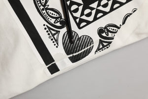 Dolce & Gabbana Weißes Baumwoll-T-Shirt mit Bandana-Print und Rundhalsausschnitt