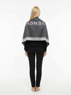 Givenchy Grauer Seidenschal