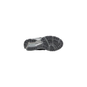 New Balance Silberne synthetische Sportsneakers
