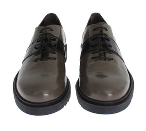 AI_ Graue Braune Leder Schnürschuhe