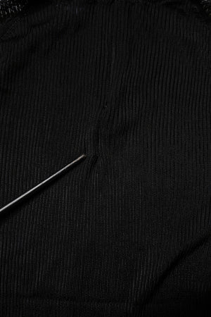 Dolce & Gabbana Schwarzes Strick-Top mit langen Ärmeln und schmalem Rollkragen