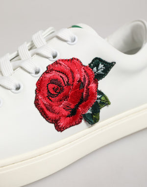 Dolce & Gabbana Weißes Leder mit Rosenstickerei Low-Top Schuhe