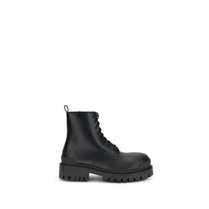 Balenciaga Schwarze Schnürstiefel aus Kalbsleder Bos Taurus
