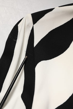 Dolce & Gabbana Schwarzes, weißes Zebra-Viskose-Etui-Midikleid